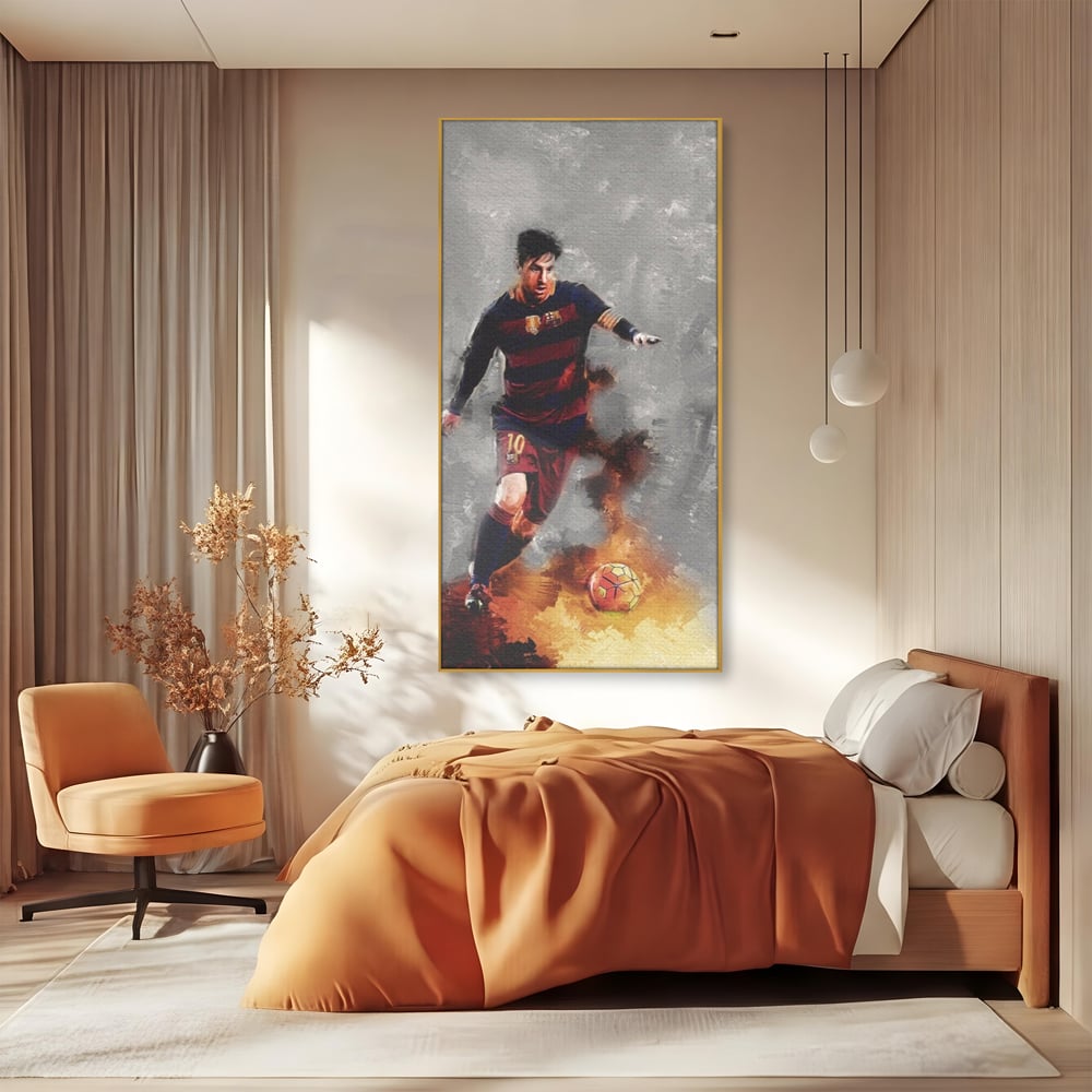 Tablou canvas cu tablou canvas cu fotbalistul lionel messi, in rama de aluminiu auriu, pe perete intr-un dormitor